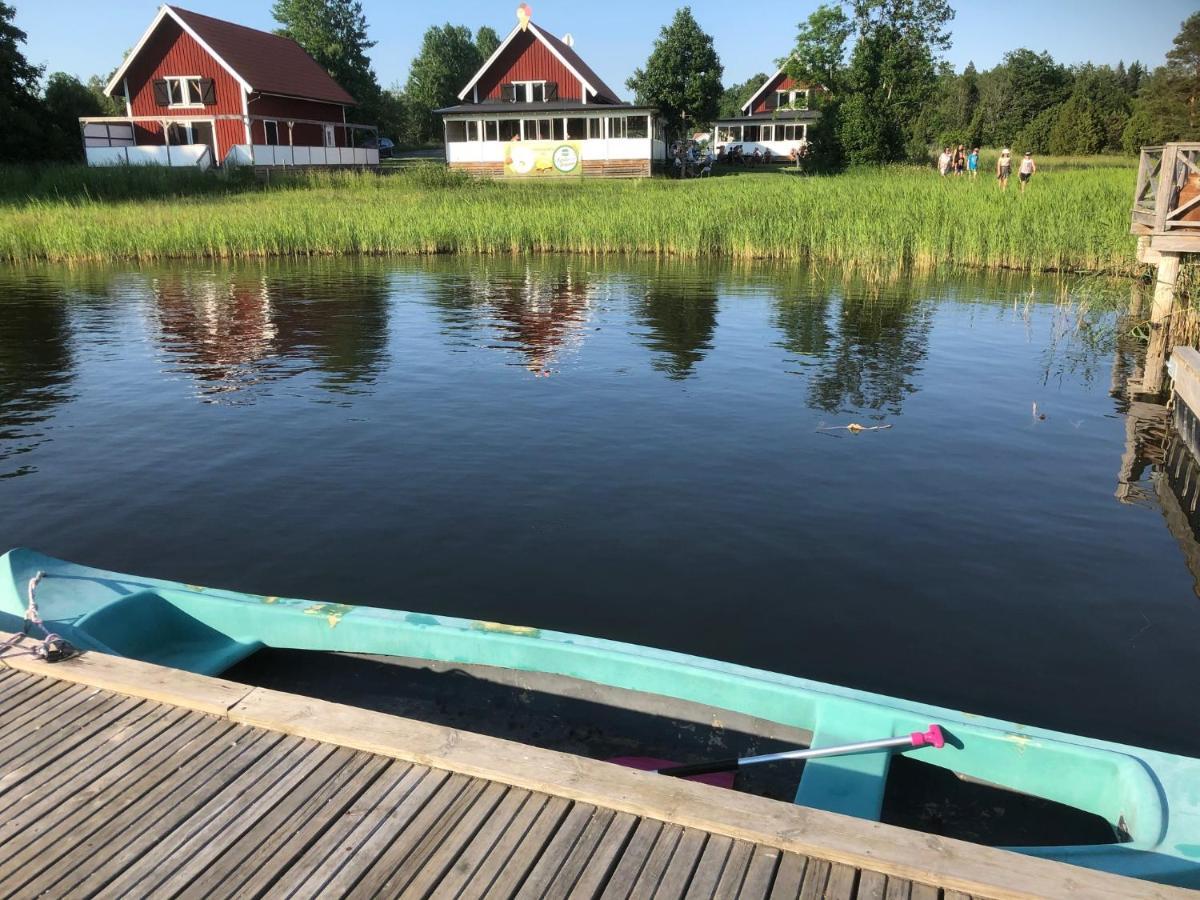 Pensionat Kanalvillan Vaddo Buitenkant foto