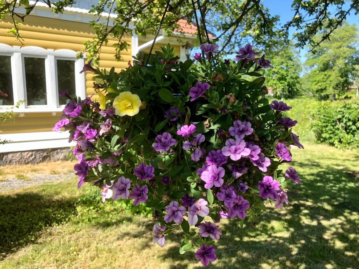 Pensionat Kanalvillan Vaddo Buitenkant foto