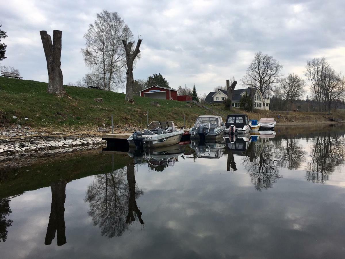 Pensionat Kanalvillan Vaddo Buitenkant foto